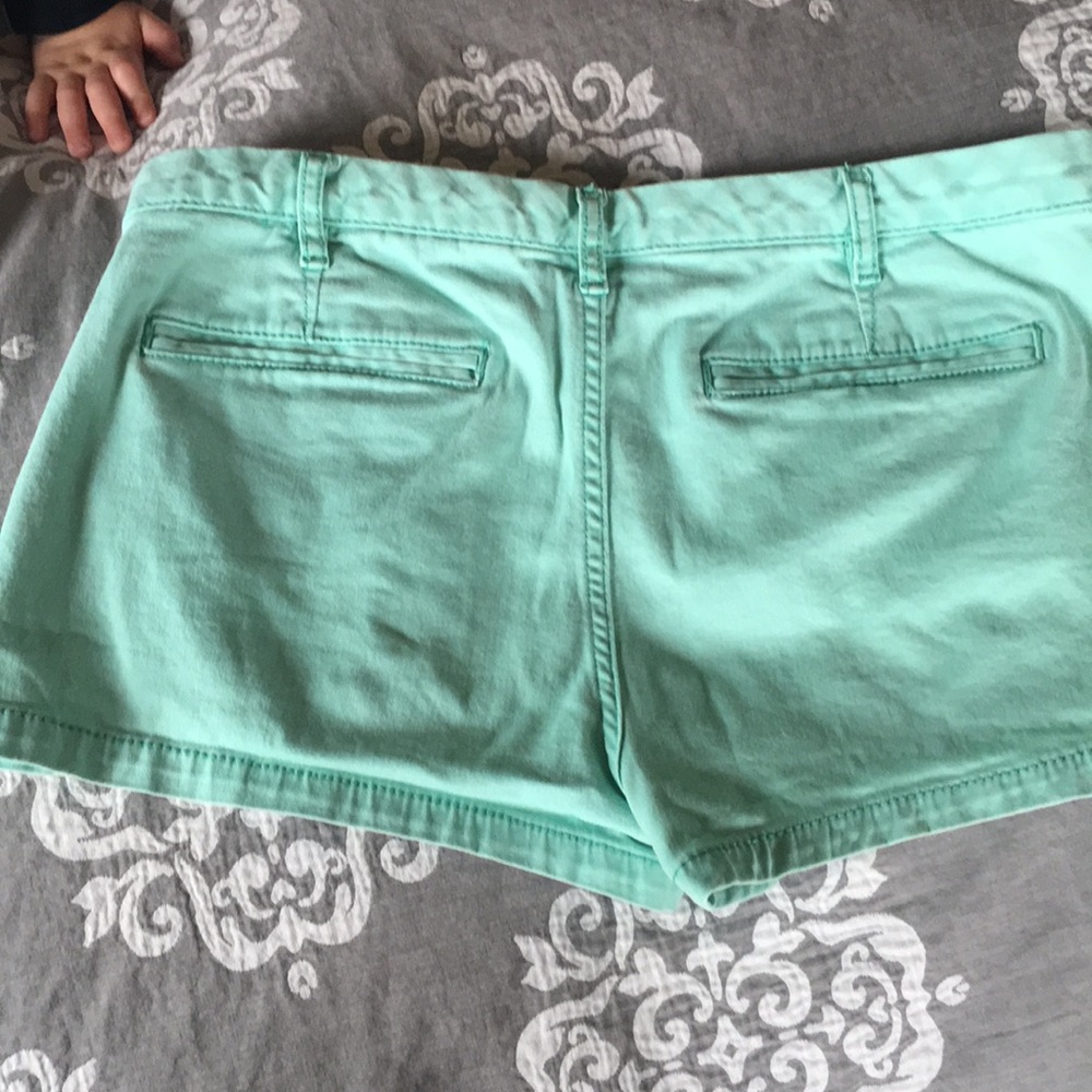 Express mint shorts - Picture 2 of 3
